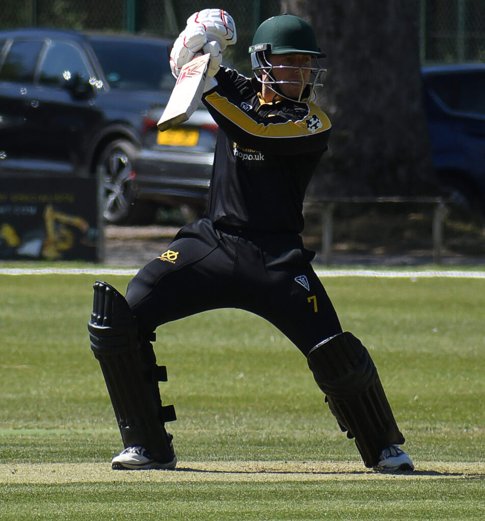 Matthew Morris made 40 for Staffordshire.