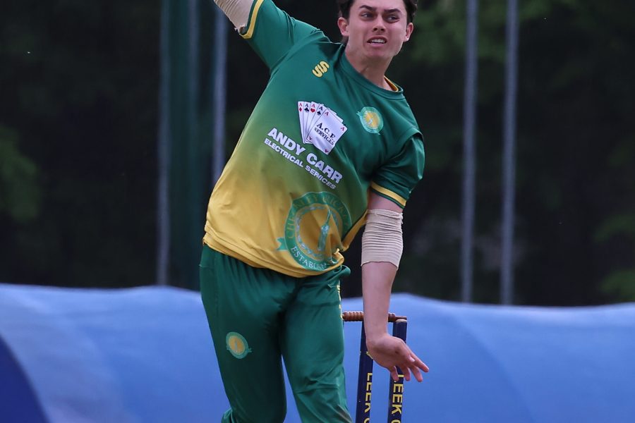 James Cronie has signed for Staffordshire County Cricket Club.